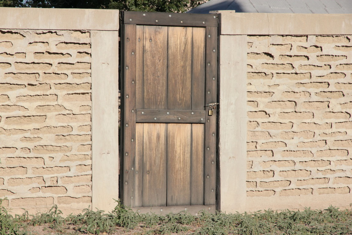 These Walls were built by Donald Judd (One chapter, in Texas)